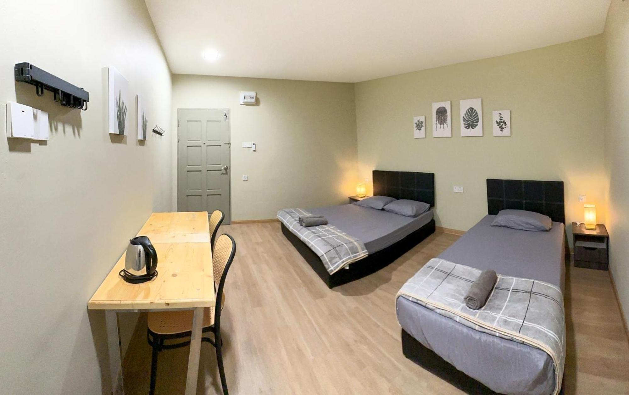 The Glam Homestay *